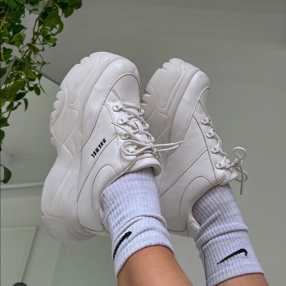 I.AM.GIA Shoes - PRICE IS FIRM! Nokwol Scripter Sneakers White Chunky Platform I am gia